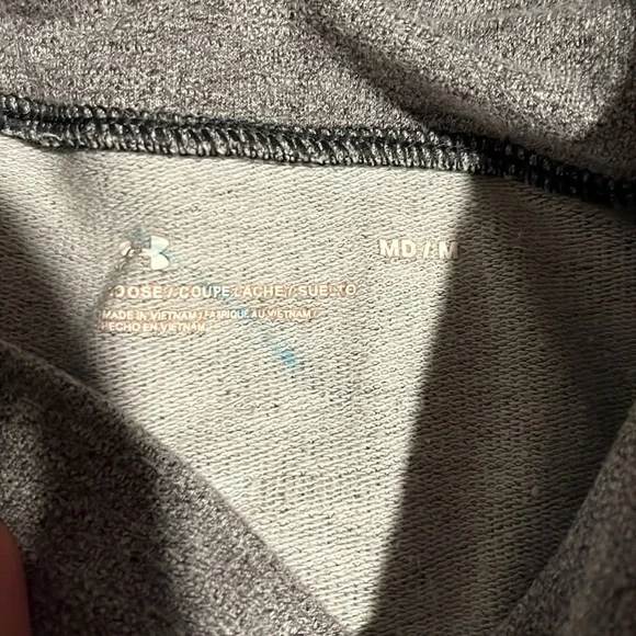 Cropped funnel neck Cropped Under Armour Hoodie - Picture 3 of 4